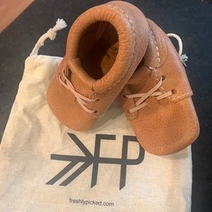 Freshly Picked Cedar Oxford